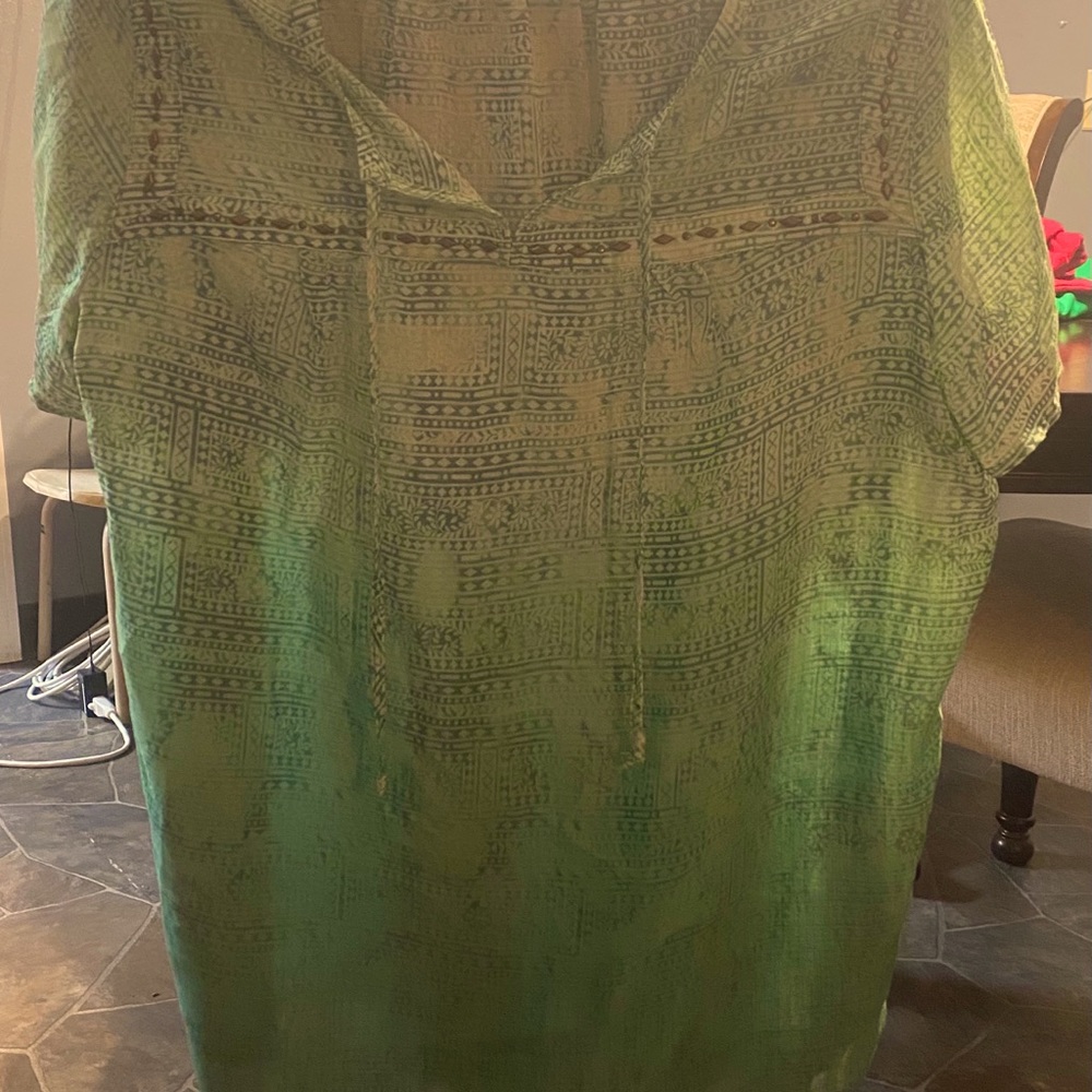 Cute light weight women’s plus size shirt